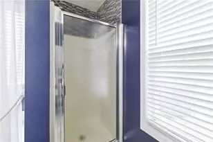 4758 Eagle Watch Dr, Flowery Branch, GA 30542 - Photo 16