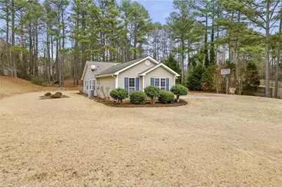 4758 Eagle Watch Drive, Flowery Branch, GA 30542 - Photo 2