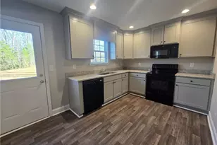 248 Canyon Point Dr, Demorest, GA 30535 - Photo 10