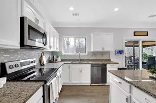 1760 Shire Village Dr, Sugar Hill, GA 30518 - Photo 10