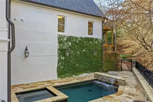 8 W Wieuca Rd NE, Atlanta, GA 30342 - Photo 44