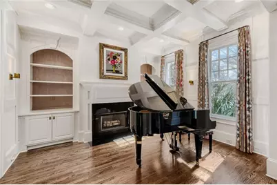 8 W Wieuca Road NE, Atlanta, GA 30342 - Photo 12