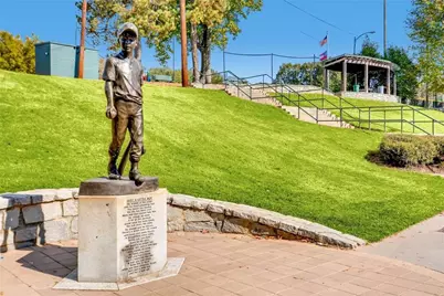 8 W Wieuca Road NE, Atlanta, GA 30342 - Photo 50