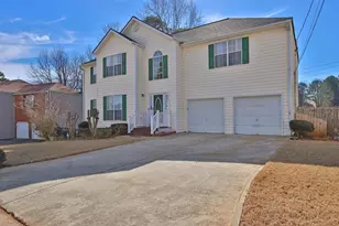 1018 Carriage Trace Cir, Stone Mountain, GA 30087 - Photo 2