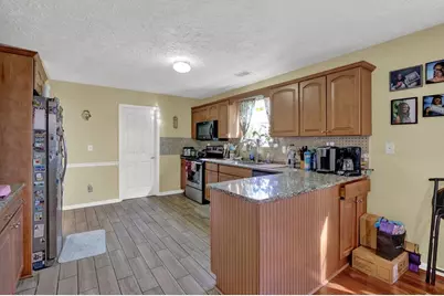 1018 Carriage Trace Circle, Stone Mountain, GA 30087 - Photo 16