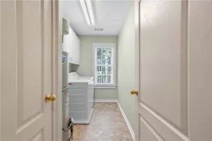 1431 Great Shoals Dr, Lawrenceville, GA 30045 - Photo 30