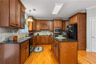 1431 Great Shoals Dr, Lawrenceville, GA 30045 - Photo 16