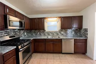 5328 Ridge Forest Dr, Stone Mountain, GA 30083 - Photo 2