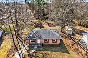 8399 Attleboro Dr, Jonesboro, GA 30238 - Photo 20