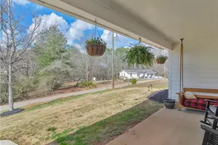 215 Almon Ave, Tallapoosa, GA 30176 - Photo 4