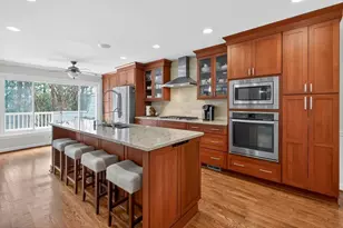 2340 Defoors Ferry Rd NW, Atlanta, GA 30318 - Photo 10