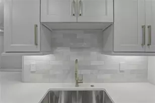 49 Ivy Gates, Atlanta, GA 30342 - Photo 16