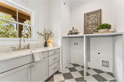 419 Campbell Hill Street NW, Marietta, GA 30060 - Photo 18