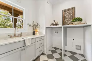 419 Campbell Hill St NW, Marietta, GA 30060 - Photo 18