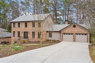 2667 Smoketree Way NE, Atlanta, GA 30345 - Photo 2