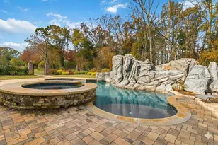 220 River Meadow Ln, Social Circle, GA 30025 - Photo 4