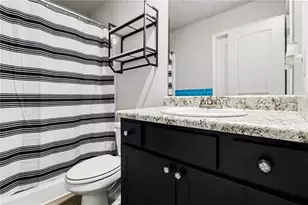 411 Toronto Cir, Hampton, GA 30228 - Photo 14