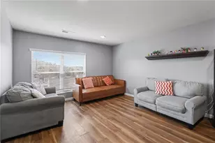 411 Toronto Cir, Hampton, GA 30228 - Photo 4