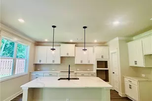 518 Winding Rose Dr, Hoschton, GA 30548 - Photo 10