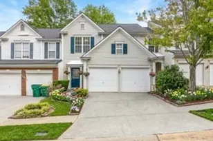 129 Regent Pl, Woodstock, GA 30188 - Photo 2