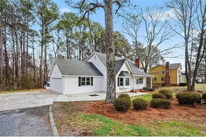 3855 Laurel Falls Drive, Snellville, GA 30039 - Photo 2