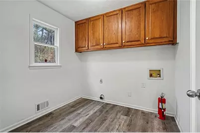 3855 Laurel Falls Drive, Snellville, GA 30039 - Photo 16