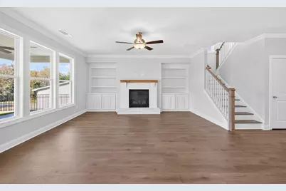 5662 Evelyn Lane, Flowery Branch, GA 30542 - Photo 8