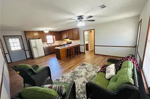 2755 Milton Bryan Dr, Loganville, GA 30052 - Photo 4