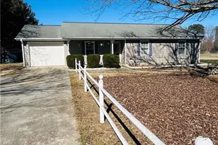 2755 Milton Bryan Dr, Loganville, GA 30052 - Photo 2