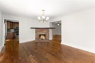 59 W Wright St, Winder, GA 30680 - Photo 8