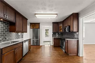 59 W Wright St, Winder, GA 30680 - Photo 10