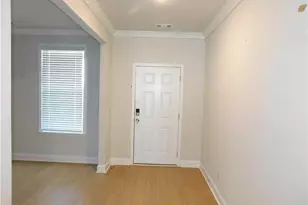 930 Elderberry Ct, Lawrenceville, GA 30019 - Photo 2