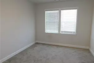 930 Elderberry Ct, Lawrenceville, GA 30019 - Photo 16