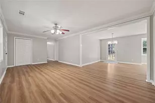 4051 7 Hills Ct, Stone Mountain, GA 30083 - Photo 4