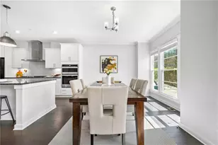 552 Ember Ln NW, Atlanta, GA 30318 - Photo 6