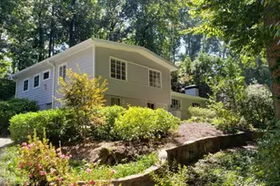 3857 Land O Lakes Road NE, Atlanta, GA 30342 - Photo 8