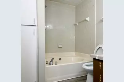 524 Julius Dr, Stone Mountain, GA 30087 - Photo 14