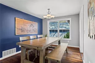 2102 Fairway Cir NE, Atlanta, GA 30319 - Photo 12