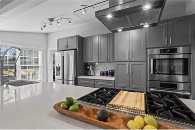 2102 Fairway Circle NE, Atlanta, GA 30319 - Photo 8