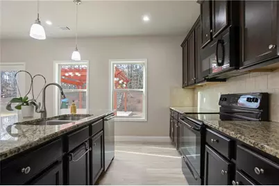 811 Walnut Woods Drive, Braselton, GA 30517 - Photo 8