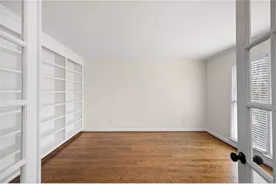 2697 S Arbor Drive, Marietta, GA 30066 - Photo 8