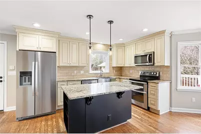 2697 S Arbor Drive, Marietta, GA 30066 - Photo 12