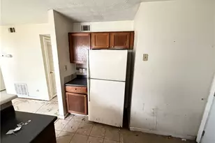 2176 Wellington Cir, Lithonia, GA 30058 - Photo 8