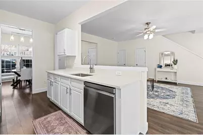 5338 Medlock Corners Drive, Peachtree Corners, GA 30092 - Photo 12