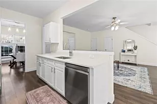 5338 Medlock Corners Dr, Peachtree Corners, GA 30092 - Photo 12