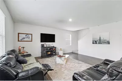 367 Hughes Ln, Pendergrass, GA 30567 - Photo 6