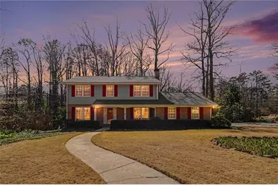 2820 Briarglen Dr, Atlanta, GA 30340 - Photo 2