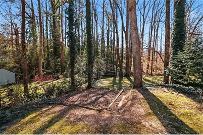2820 Briarglen Dr, Atlanta, GA 30340 - Photo 36