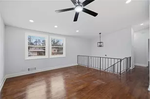 2909 Cambridge Dr SW, Atlanta, GA 30331 - Photo 6