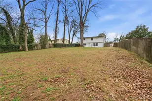 2909 Cambridge Dr SW, Atlanta, GA 30331 - Photo 26